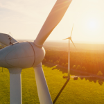 A integração de energias renováveis nas cidades exige planejamento inteligente e incentivos certos, como defende Fernando Trabach.